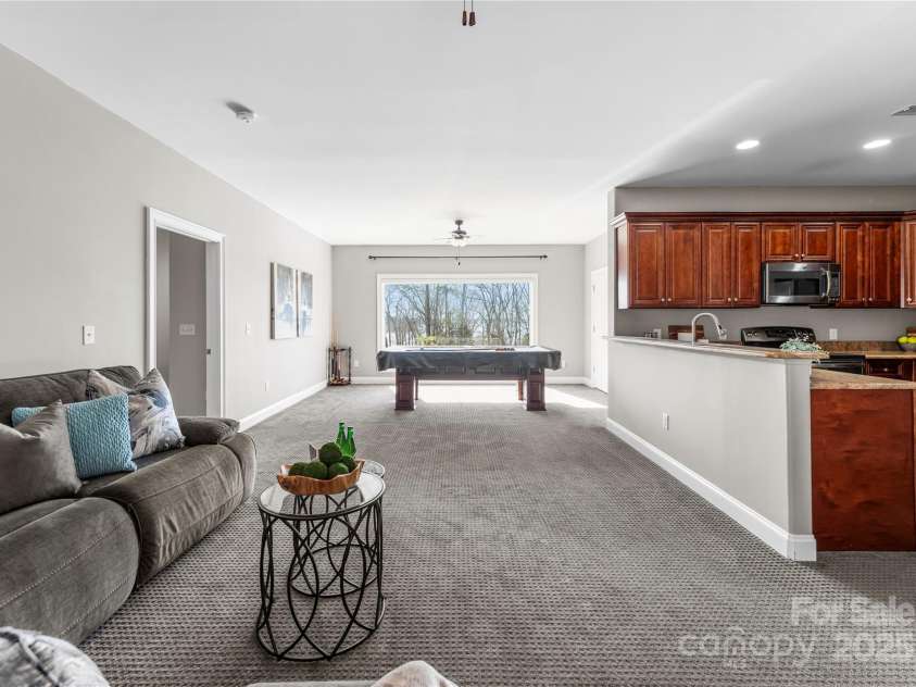 16455 Harbor View Road, Charlotte, NC 28278.  MLS# CAR4233006, YatesRealty ID 21013. Second living space