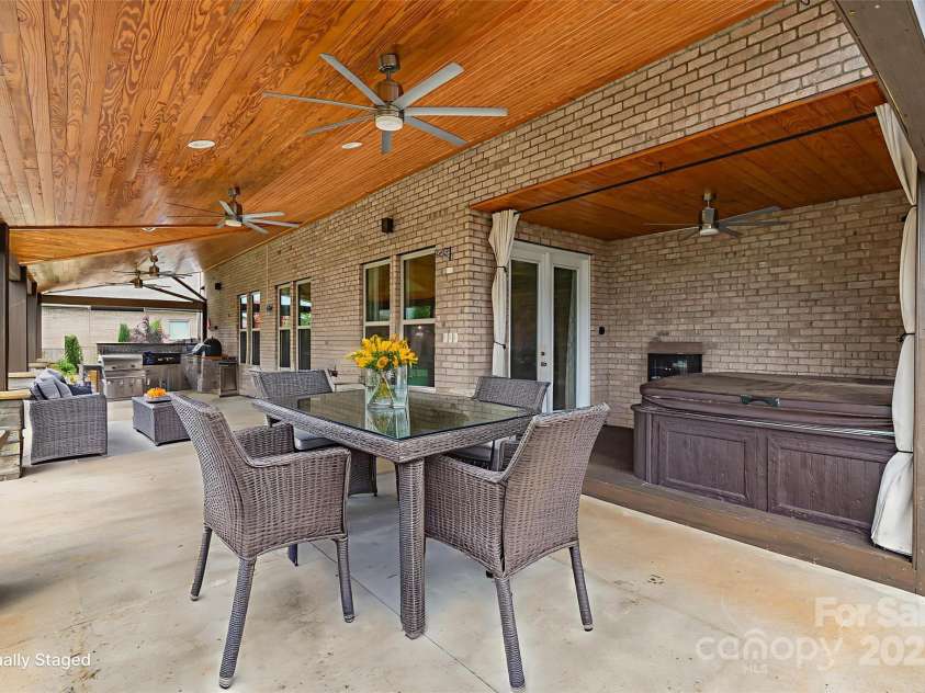 4071 Thames Circle, Fort Mill, SC 29715.  MLS# CAR4287948, YatesRealty ID 21016. Virtually staged