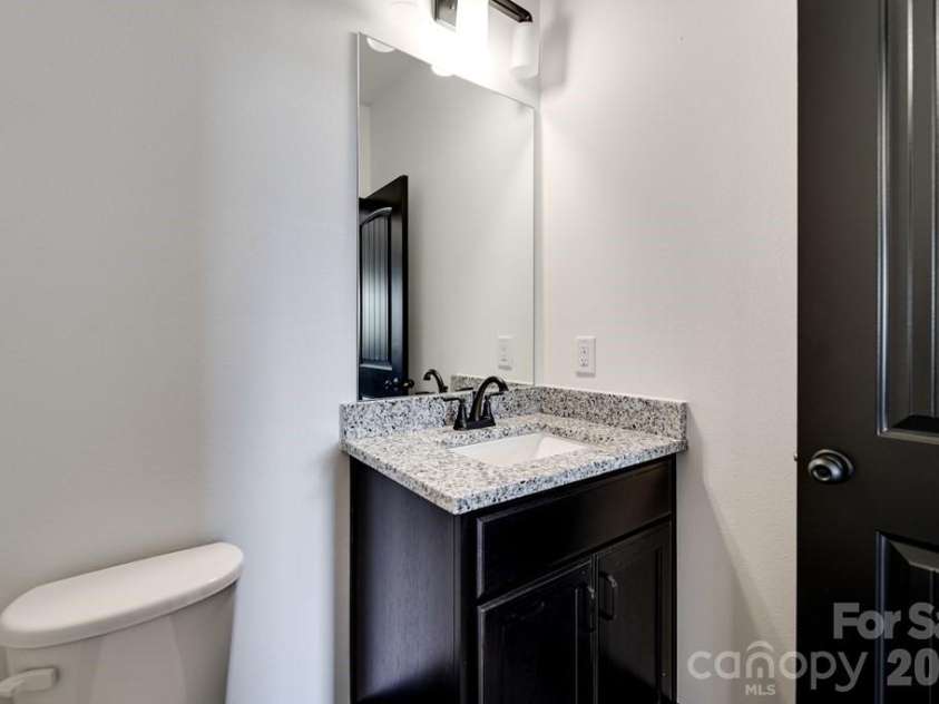 50 Fairview Street, Franklin, NC 28734.  MLS# CAR4378017, YatesRealty ID 21016. 