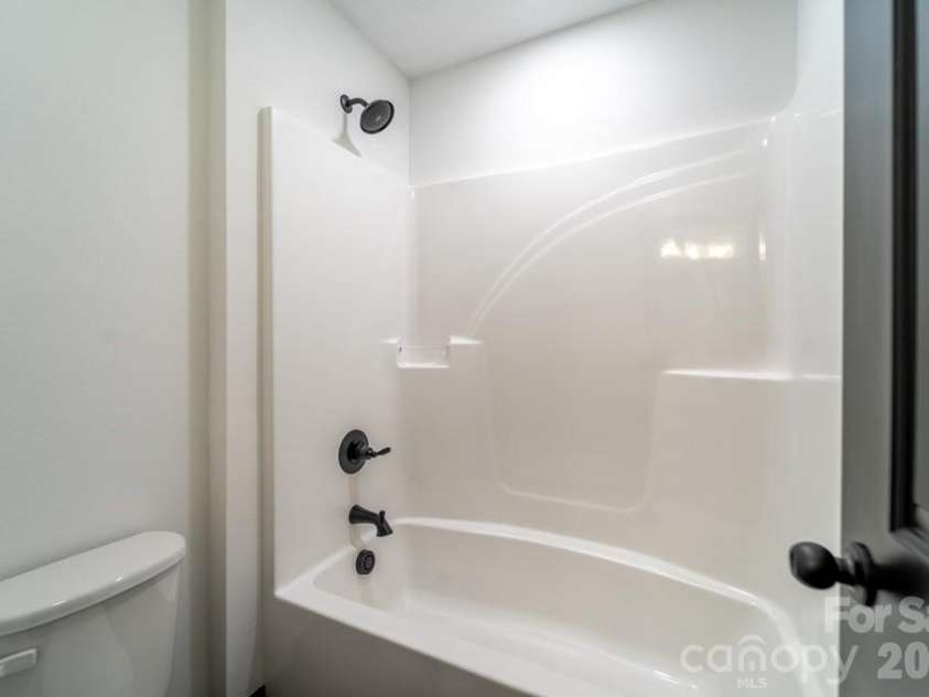 50 Fairview Street, Franklin, NC 28734.  MLS# CAR4378017, YatesRealty ID 21016. 