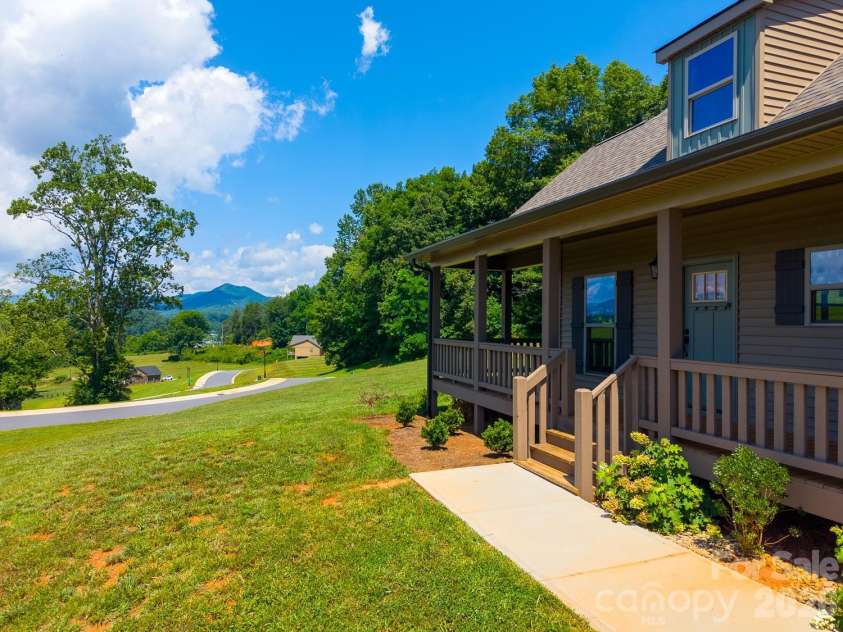 50 Fairview Street, Franklin, NC 28734.  MLS# CAR4378017, YatesRealty ID 21016. 