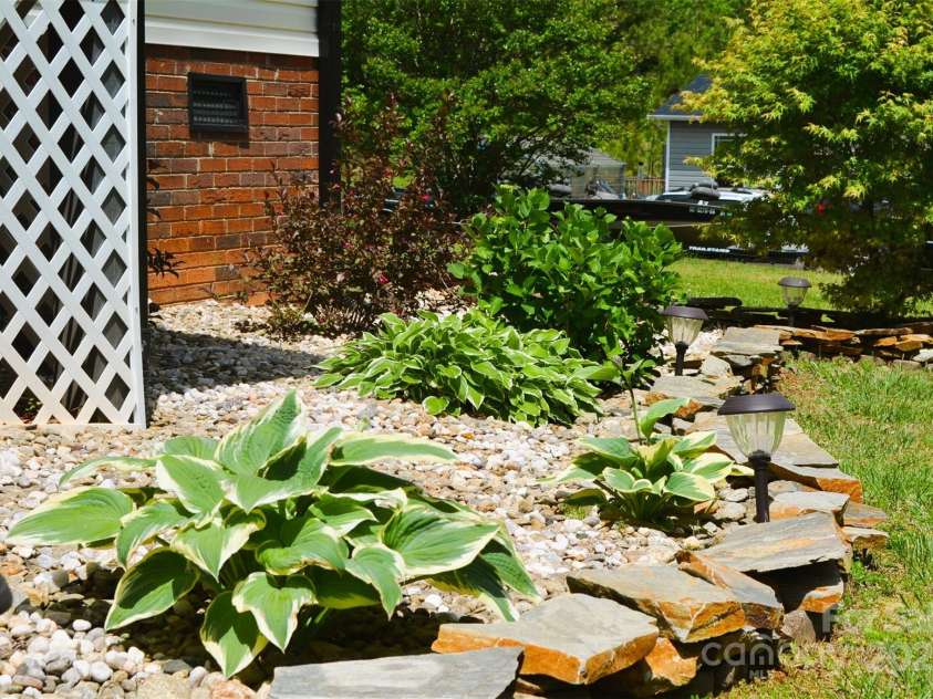 118 Harvey Vale Circle, Blacksburg, SC 29702.  MLS# CAR4259322, YatesRealty ID 21017. 