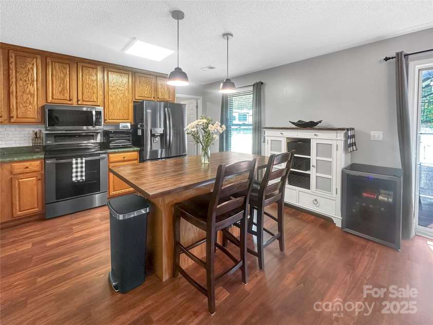 118 Harvey Vale Circle, Blacksburg, SC 29702.  MLS# CAR4259322, YatesRealty ID 21017. 