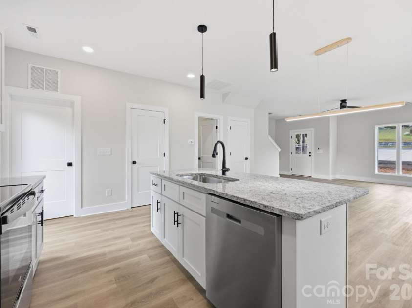 226 Summit Avenue, Albemarle, NC 28001.  MLS# CAR4380435, YatesRealty ID 21017. 
