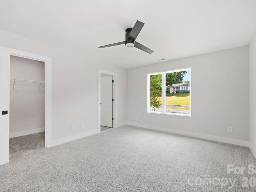 226 Summit Avenue, Albemarle, NC 28001.  MLS# CAR4380435, YatesRealty ID 21017. 