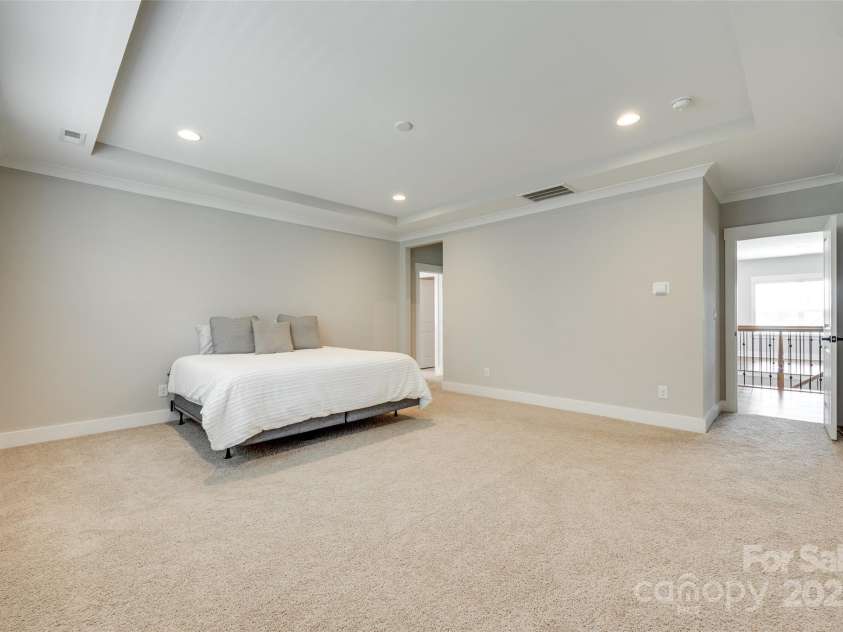 15312 Ravenall Drive, Huntersville, NC 28078.  MLS# CAR4247348, YatesRealty ID 21018. 