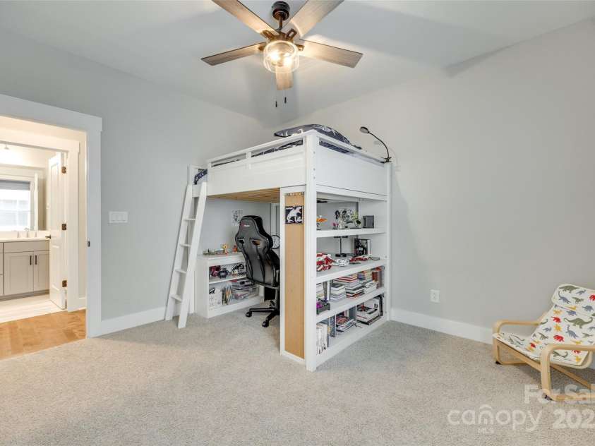 15312 Ravenall Drive, Huntersville, NC 28078.  MLS# CAR4247348, YatesRealty ID 21018. 