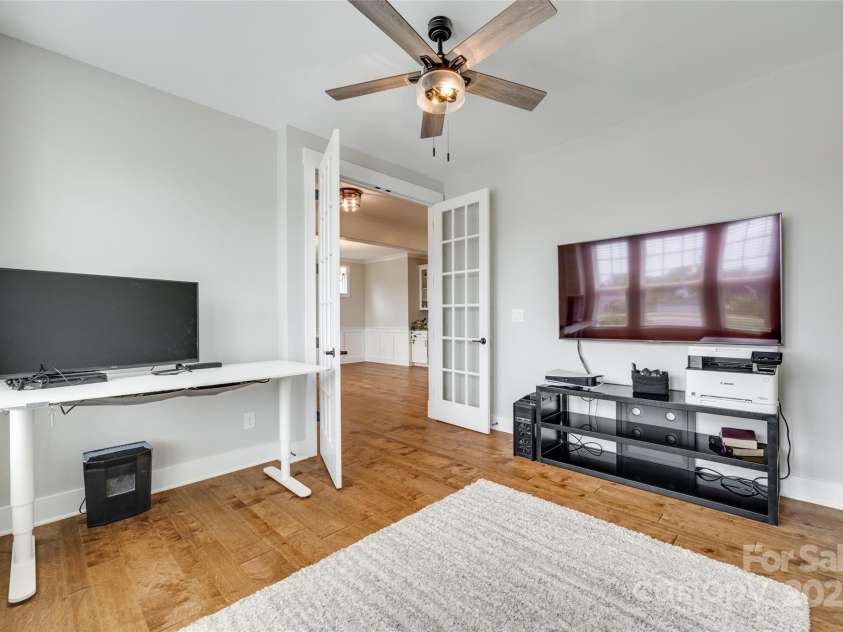 15312 Ravenall Drive, Huntersville, NC 28078.  MLS# CAR4247348, YatesRealty ID 21018. Office