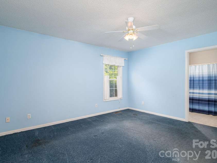 260 Houser Road, Blacksburg, SC 29702.  MLS# CAR4369780, YatesRealty ID 21018. 