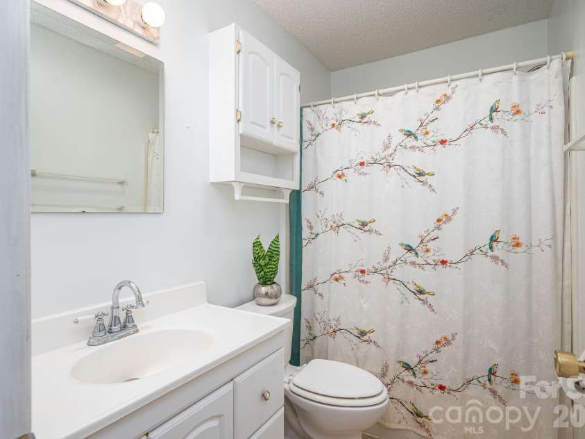 260 Houser Road, Blacksburg, SC 29702.  MLS# CAR4369780, YatesRealty ID 21018. 