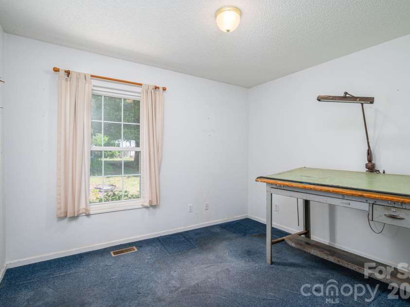 260 Houser Road, Blacksburg, SC 29702.  MLS# CAR4369780, YatesRealty ID 21018. 
