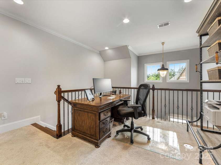 5030 Waldron Meadow Drive, Charlotte, NC 28226.  MLS# CAR4261235, YatesRealty ID 21019. 