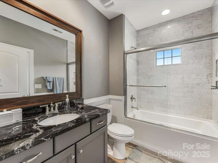 5030 Waldron Meadow Drive, Charlotte, NC 28226.  MLS# CAR4261235, YatesRealty ID 21019. 
