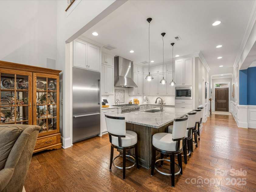 5030 Waldron Meadow Drive, Charlotte, NC 28226.  MLS# CAR4261235, YatesRealty ID 21019. Built-in Thermador Regrigerator