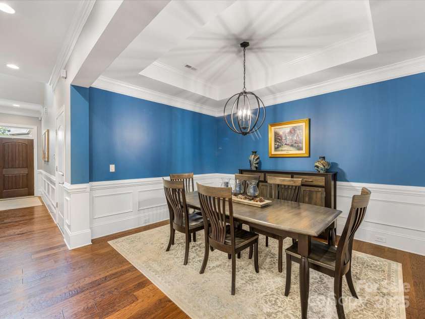 5030 Waldron Meadow Drive, Charlotte, NC 28226.  MLS# CAR4261235, YatesRealty ID 21019. Dining Area right off kitchen