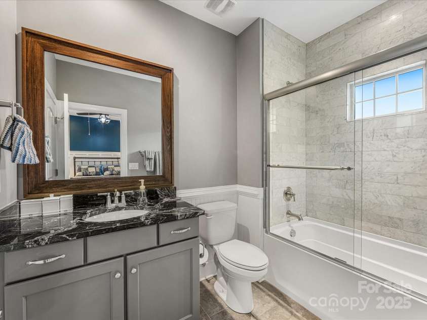 5030 Waldron Meadow Drive, Charlotte, NC 28226.  MLS# CAR4261235, YatesRealty ID 21019. Ensuite Bathroom
