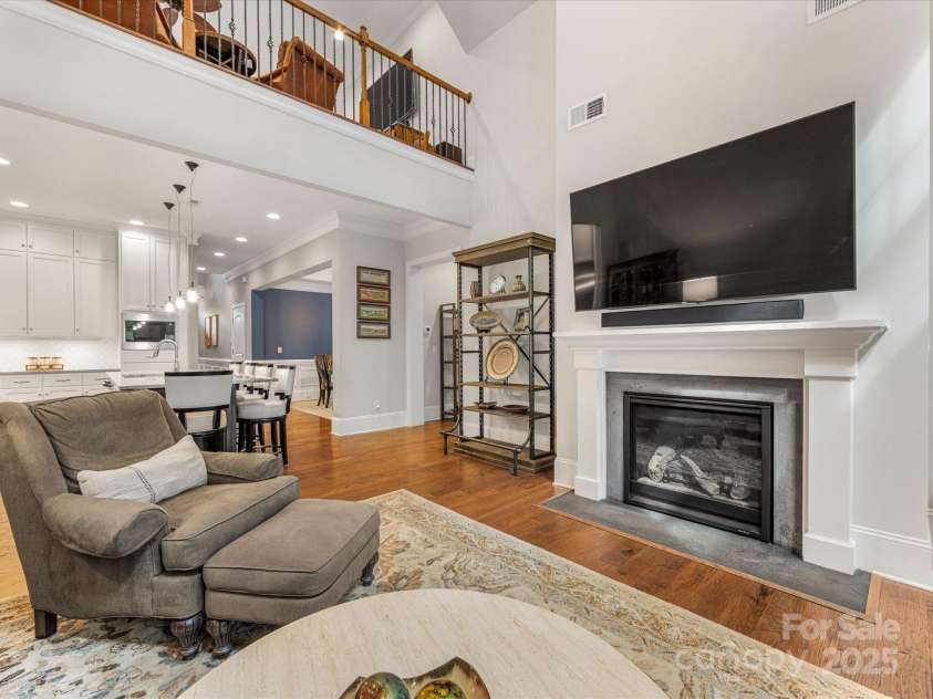 5030 Waldron Meadow Drive, Charlotte, NC 28226.  MLS# CAR4261235, YatesRealty ID 21019. Gas Fireplace
