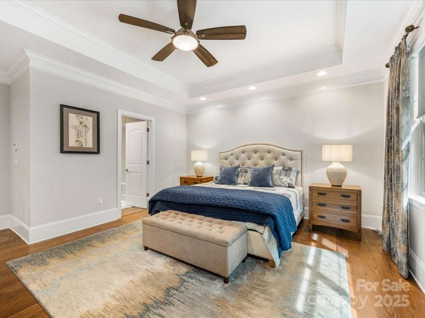 5030 Waldron Meadow Drive, Charlotte, NC 28226.  MLS# CAR4261235, YatesRealty ID 21019. Primary on Main Floor!