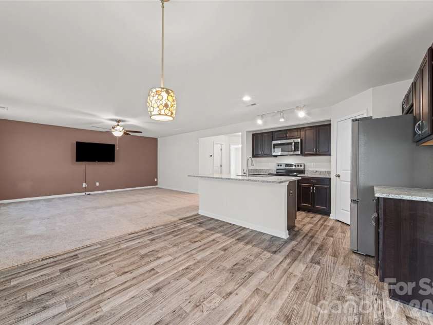 929 Grace Street, Kings Mountain, NC 28086.  MLS# CAR4379522, YatesRealty ID 21019. 