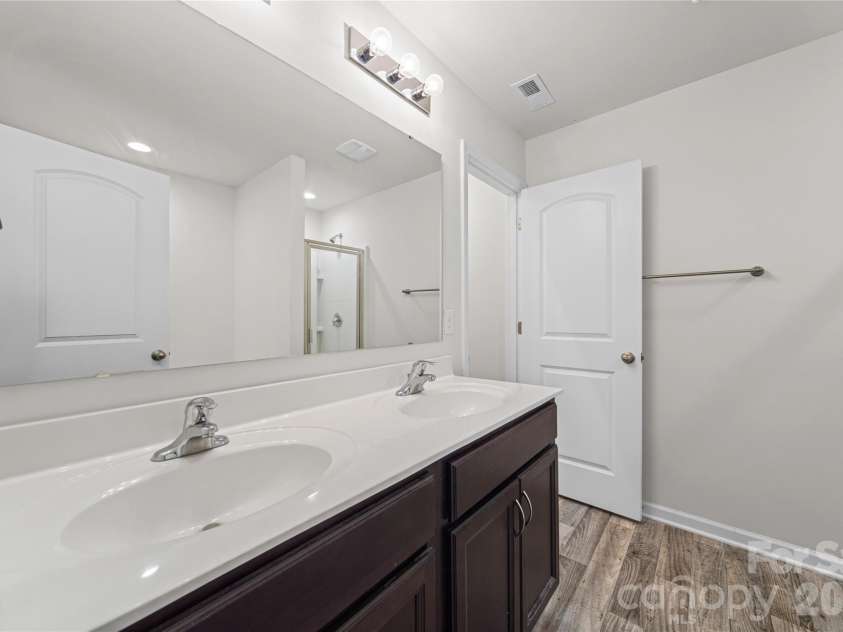 929 Grace Street, Kings Mountain, NC 28086.  MLS# CAR4379522, YatesRealty ID 21019. 