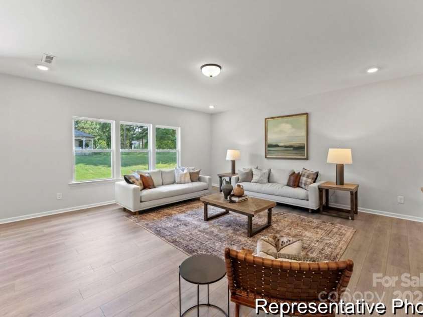 120 Peak View Road, Statesville, NC 28677.  MLS# CAR4327052, YatesRealty ID 2102. 