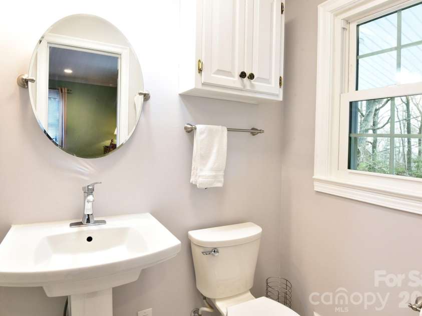 215 Biscoe Road, Troy, NC 27371.  MLS# CAR4346289, YatesRealty ID 2102. En Suite Bathroom