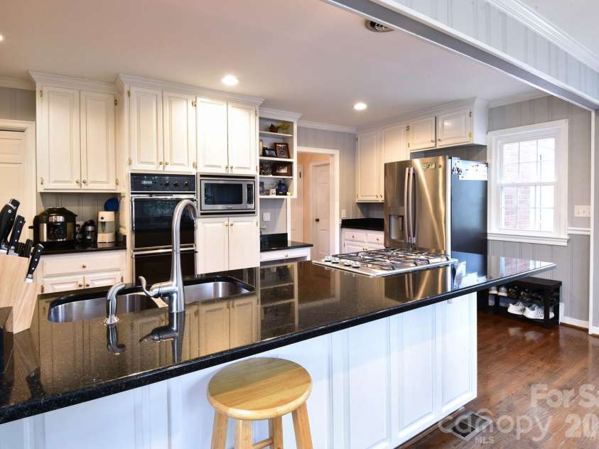 215 Biscoe Road, Troy, NC 27371.  MLS# CAR4346289, YatesRealty ID 2102. Kitchen