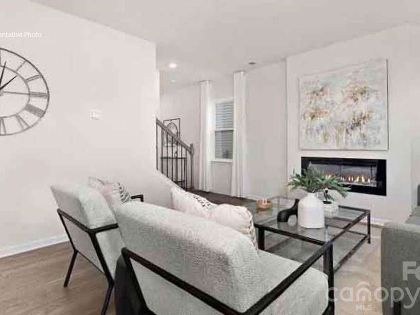 12133 Barred Owl Court, Charlotte, NC 28215.  MLS# CAR4359573, YatesRealty ID 21021. 