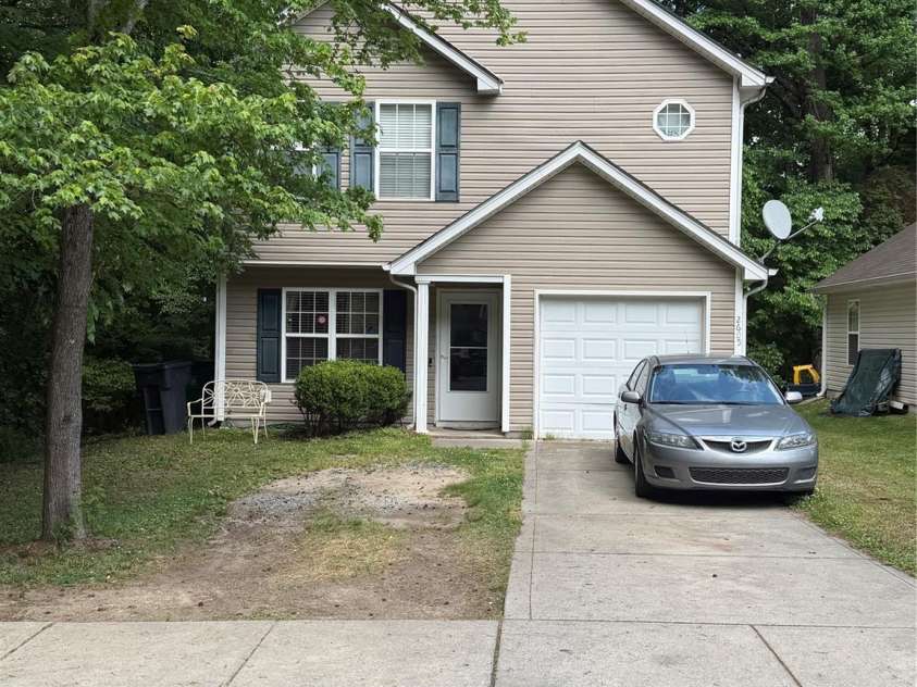 2605 Marmac Road, Charlotte, NC 28208.  MLS# CAR4374501, YatesRealty ID 21024. 