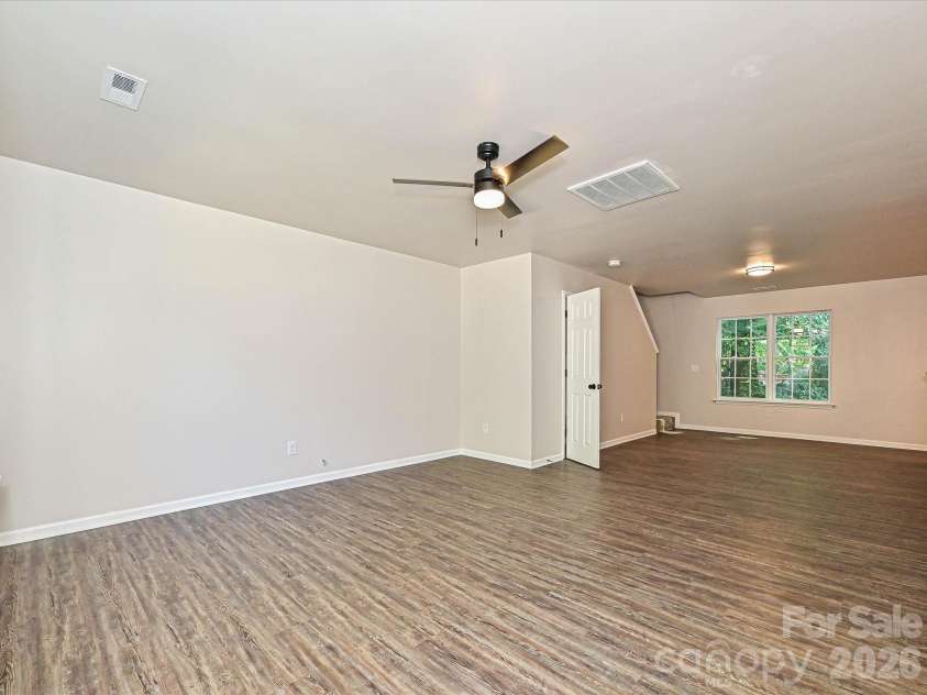 2605 Marmac Road, Charlotte, NC 28208.  MLS# CAR4423314, YatesRealty ID 21024. 