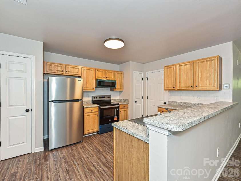 2605 Marmac Road, Charlotte, NC 28208.  MLS# CAR4423314, YatesRealty ID 21024. 