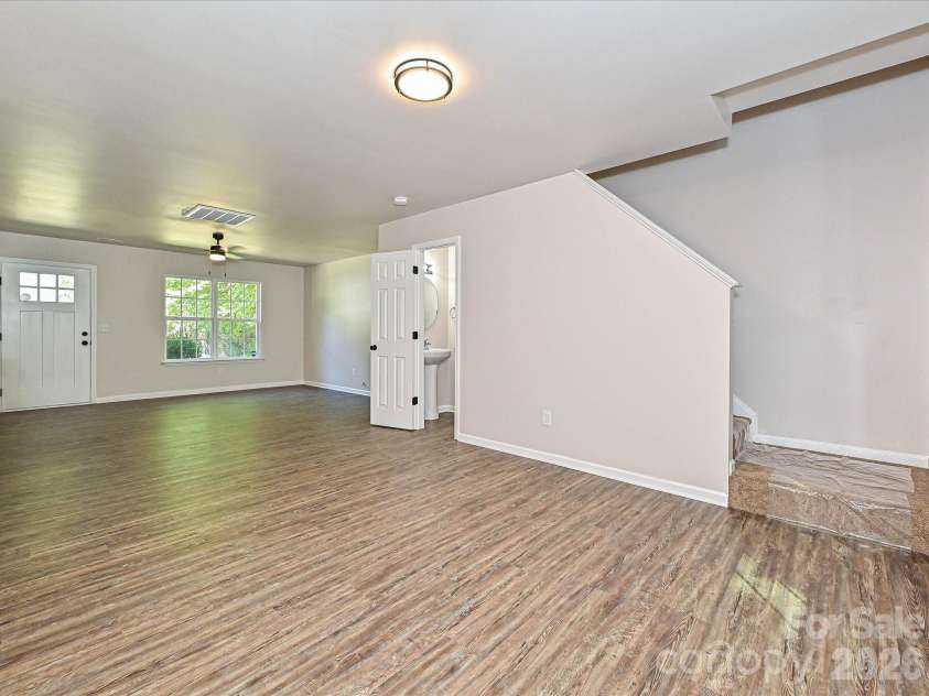 2605 Marmac Road, Charlotte, NC 28208.  MLS# CAR4423314, YatesRealty ID 21024. 