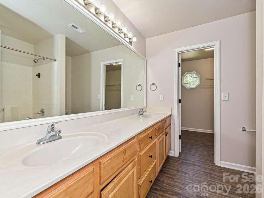 2605 Marmac Road, Charlotte, NC 28208.  MLS# CAR4423314, YatesRealty ID 21024. 