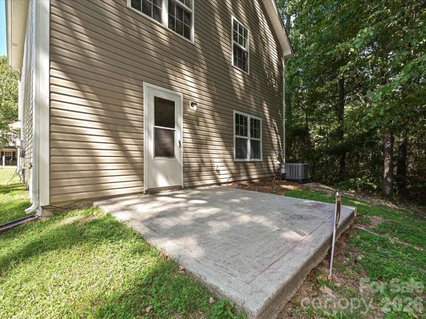 2605 Marmac Road, Charlotte, NC 28208.  MLS# CAR4423314, YatesRealty ID 21024. 
