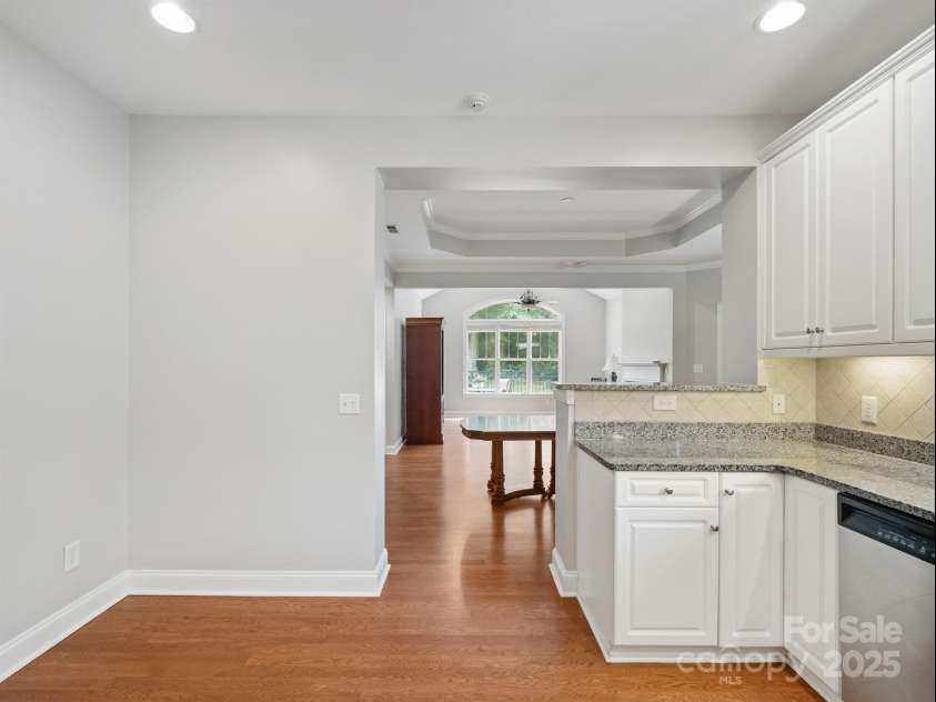 10875 Casetta Drive, Matthews, NC 28105.  MLS# CAR4266003, YatesRealty ID 21025. 