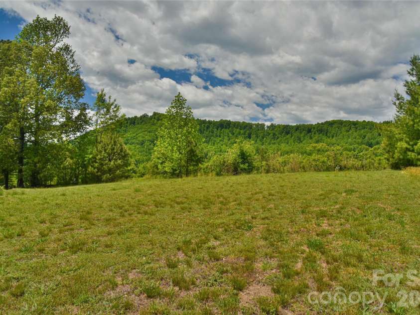 116 Kay Road, Flat Rock, NC 28731.  MLS# CAR4380251, YatesRealty ID 21025. 
