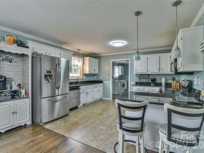 116 Kay Road, Flat Rock, NC 28731.  MLS# CAR4380251, YatesRealty ID 21025. 