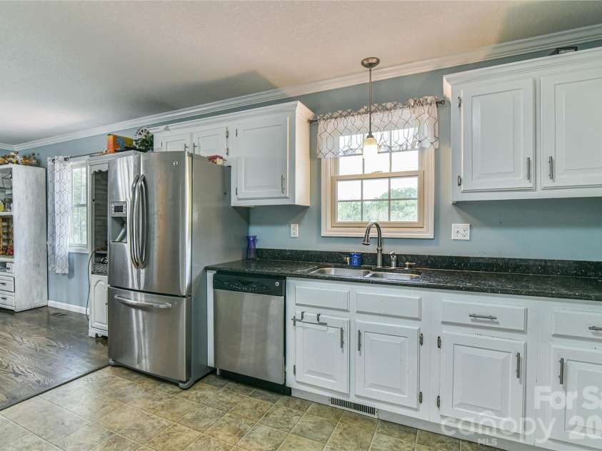 116 Kay Road, Flat Rock, NC 28731.  MLS# CAR4380251, YatesRealty ID 21025. 
