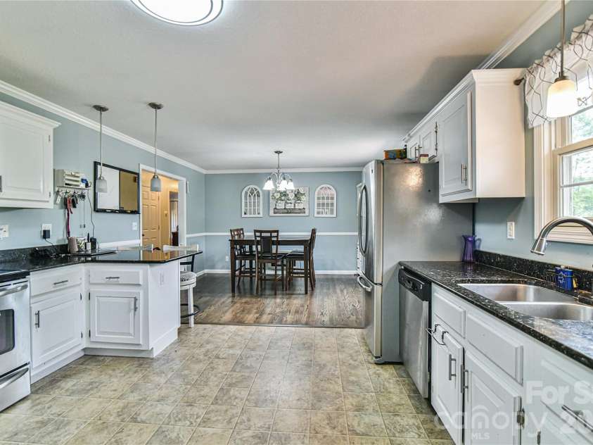116 Kay Road, Flat Rock, NC 28731.  MLS# CAR4380251, YatesRealty ID 21025. 