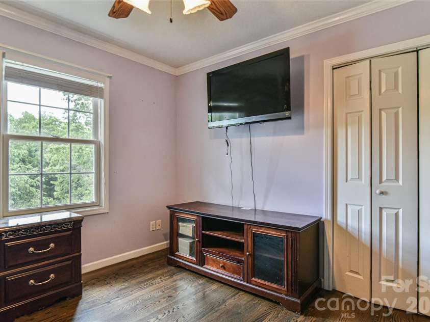 116 Kay Road, Flat Rock, NC 28731.  MLS# CAR4380251, YatesRealty ID 21025. 