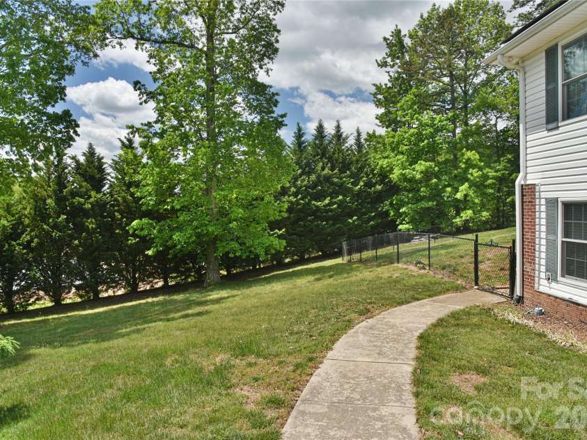 116 Kay Road, Flat Rock, NC 28731.  MLS# CAR4380251, YatesRealty ID 21025. 