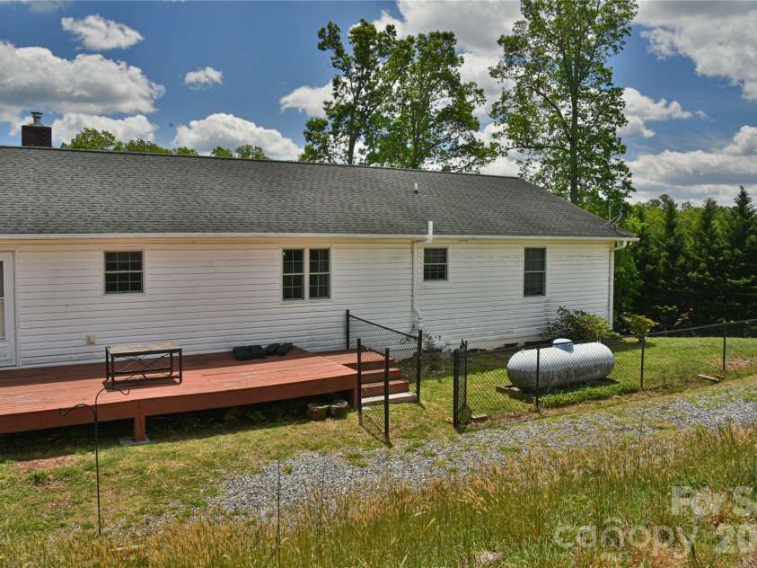 116 Kay Road, Flat Rock, NC 28731.  MLS# CAR4380251, YatesRealty ID 21025. 