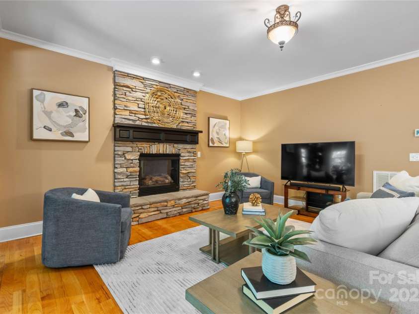 1336 Dobson Drive, Waxhaw, NC 28173.  MLS# CAR4267280, YatesRealty ID 21026. 