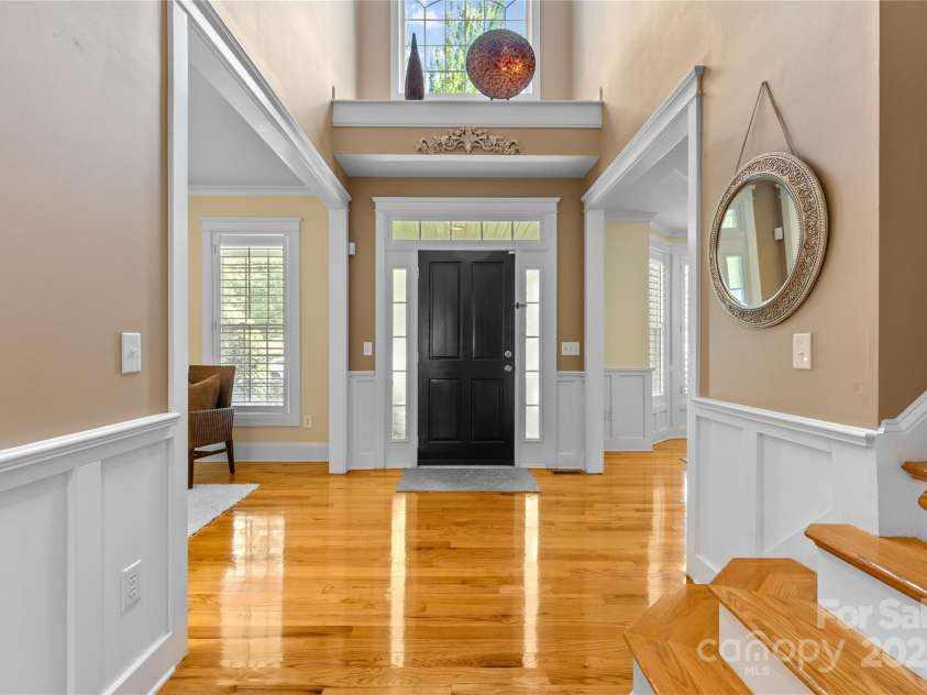 1336 Dobson Drive, Waxhaw, NC 28173.  MLS# CAR4267280, YatesRealty ID 21026. Harwood floors through most of the living area!