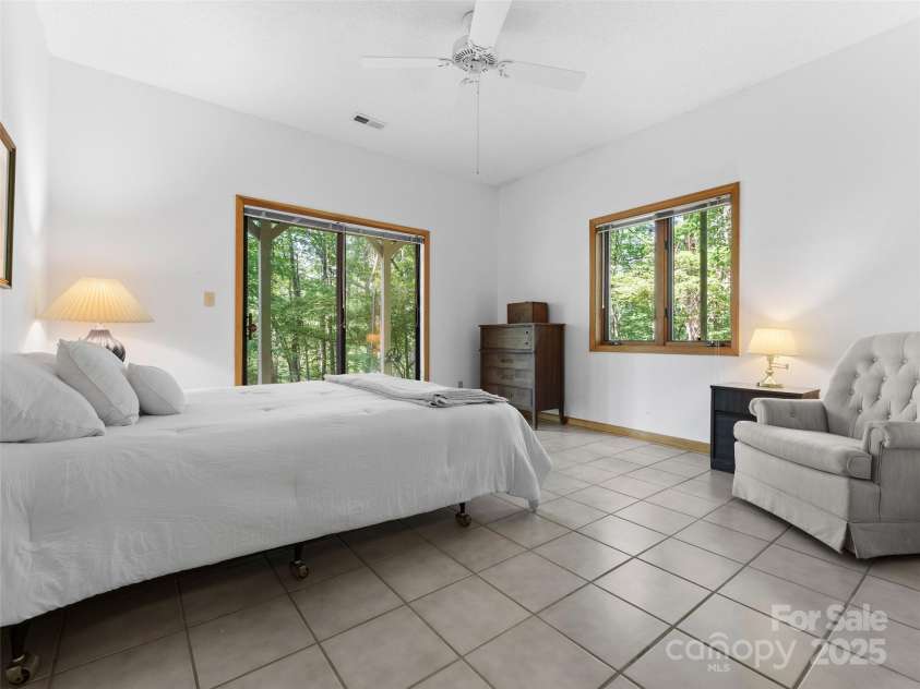 43 Hungryneck Hollow Lane, Saluda, NC 28773.  MLS# CAR4268230, YatesRealty ID 21027. Basement Bedroom