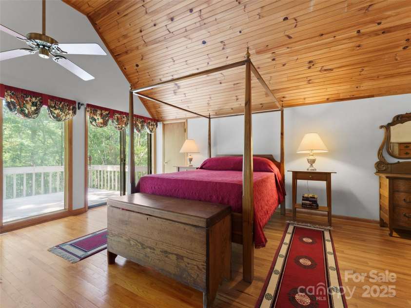 43 Hungryneck Hollow Lane, Saluda, NC 28773.  MLS# CAR4268230, YatesRealty ID 21027. Second Level Bedroom
