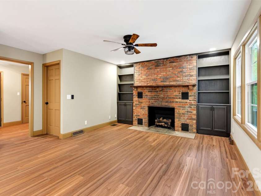 3781 226 Highway, Bakersville, NC 28705.  MLS# CAR4380281, YatesRealty ID 21028. 