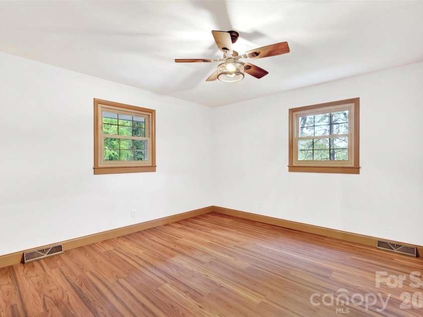 3781 226 Highway, Bakersville, NC 28705.  MLS# CAR4380281, YatesRealty ID 21028. 