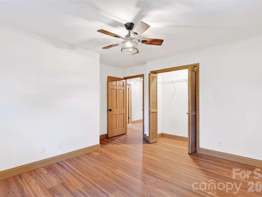 3781 226 Highway, Bakersville, NC 28705.  MLS# CAR4380281, YatesRealty ID 21028. 