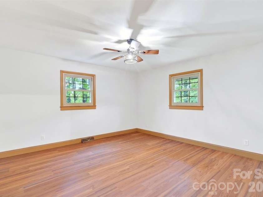 3781 226 Highway, Bakersville, NC 28705.  MLS# CAR4380281, YatesRealty ID 21028. 